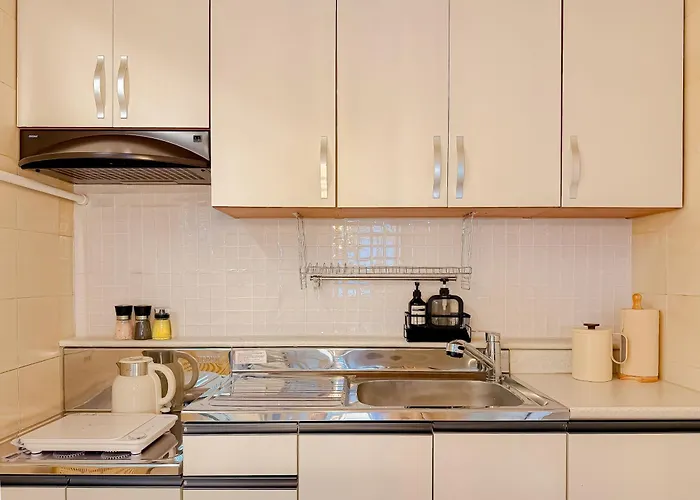 Apartment 이태원,해방촌,6인실,홍대15분,강남20분,경리단길,서울타워,명동15분,공항버스 *