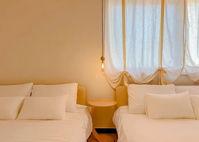 이태원,해방촌,6인실,홍대15분,강남20분,경리단길,서울타워,명동15분,공항버스 Apartment Seoul